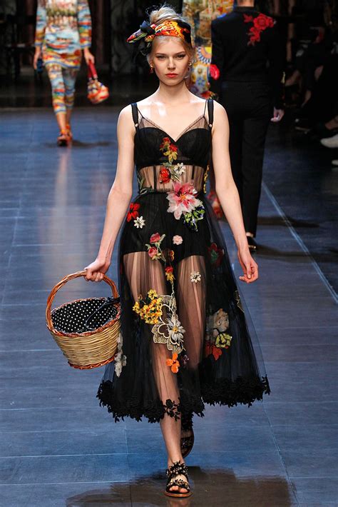 dolce gabbana roupa|dolce and gabbana online shop.